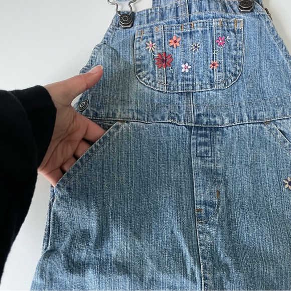 Dress - Picture 5 of 6